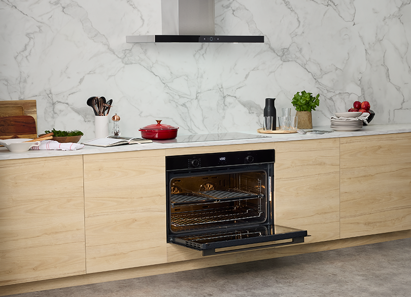 Technika 90cm 10 Function Built-in Oven with Steam Bake - TO9010TB - Image 4